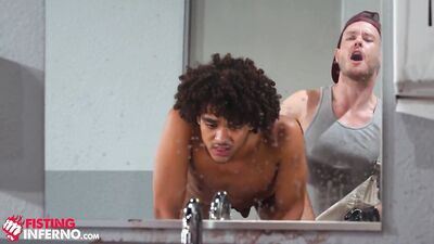 Janitor Ashley Ryder Aggressively Fists Ebony Professional - FistingInferno