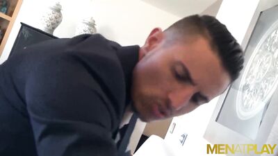 MENATPLAY Latino In Suit Klein Kerr Fucked By Johan Kane