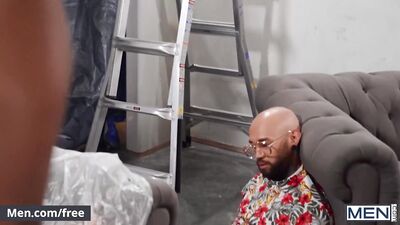 Men - DeAngelo Jackson Pops Up & Offers Andy Taylor A Bang As He Swings His Hammer