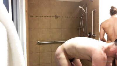 Gangbang in the Shower: Diego Sands Fucks Michael Boston Raw