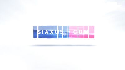 Patron indescent baise son assistant sexy sur son bureau