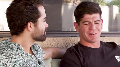 Basketteur : 2 mètres 10 de pur sex-appeal ! Trop chaud ce mec !