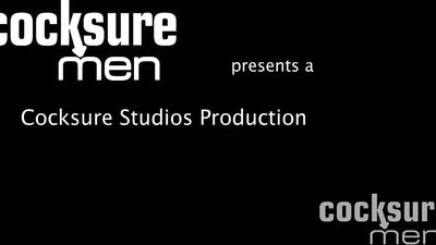 Megabodybuilder Flip-fucked by Personal Trainer