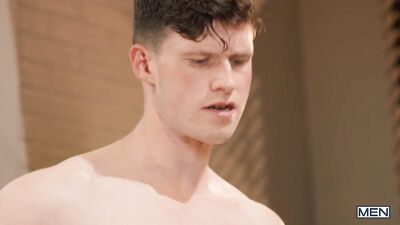 Soirée Poker Sexe — Ashton Summers, Finn Harding