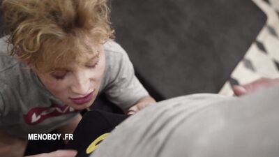 Minet parisien encaisse à merveille les 22cm de daddy