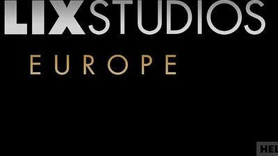 Muscle Buddies - Audrey Breeze & James Lewis: Pumping and Playing with Friends