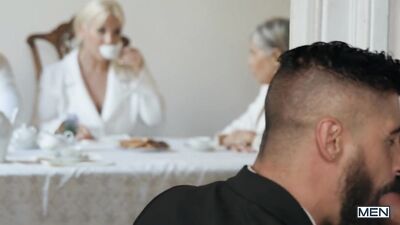 Cosplay Royal Disaster - Prince Peter and Justin Jetts Gay Porn Video