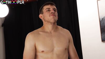 The Shy Guy From the Midwest, Neil Alistar Sucks His Cock for You!