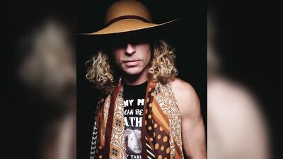 Tattooed Hunk Rides the Stallion: Butch Bottoms with Dakota Payne & Beau Butler