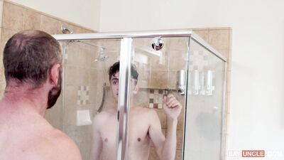 Sneaky Spycam in the Shower - Handsome Dad Donovin Rece & Muscled Madison