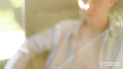 Sun-kissed Temptation: Ezra Tanners Solo Stroke Fest