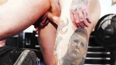 Apprenti tatoueur - Chance Hart & Ryan Sebastian