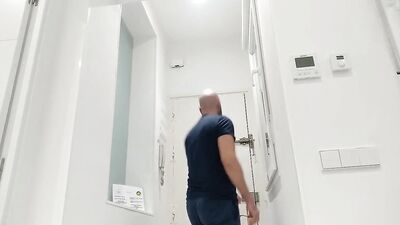 Gay Porn: Latin Hotshot Oskar Gets Fucked by a Handsome Frenchman