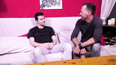 Young Gay Men Love Sucking Older Daddies Cocks!