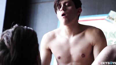 Young and Cut: Tayte Hanson and Jacob Ladders Steel-Clad Encounter