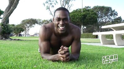 Straight from the Gym: A Black Muscle God Offers an Explosive Cock Sucking Session