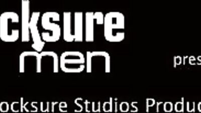 New Years Eve Gangbang: Hot Muscular Guys Celebrate Together!