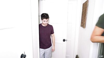 Mother Caught Sons Secret Masturbator - Leo Luckett and Will Braun Fleshjack Night