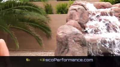 Sean Costin bouffe le cul de Clay Anker après l'avoir gavé au sperme