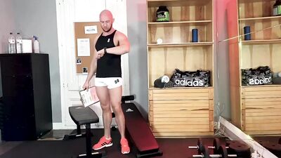 Gay Porn Revenge Sextape: Young Model Takes Over the Texts