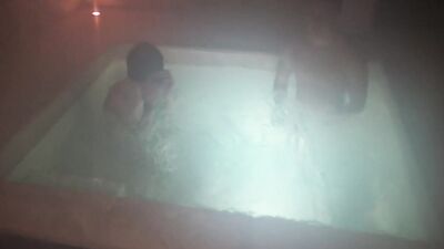 Hot Tub Hookup: Two Minutes in the Sauna with a French Twist