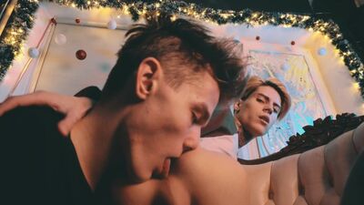 Rewritten: Gingerbread Dudes Get Baked & Fucked on Xmas Eve.