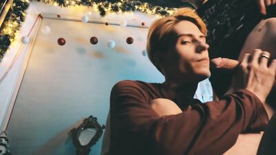 Rewritten: Gingerbread Dudes Get Baked & Fucked on Xmas Eve.