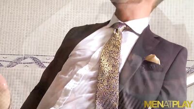 MENATPLAY Hunk Logan Moore Anal Fucks Bearded Sunny Colucci