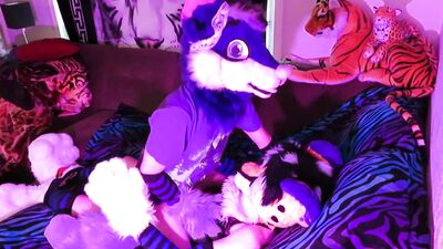 Wuffles Riding His Cheetah (Fursuit Yiff)