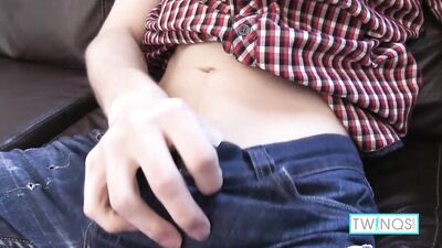 Dick-Milking Blonde Twink James T Makes a Big Splash in the Gay Porn Industry!