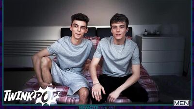 MEN OF THE MIDWEST - Cody, Jake and Brandon Have a Threesome with Their Hands