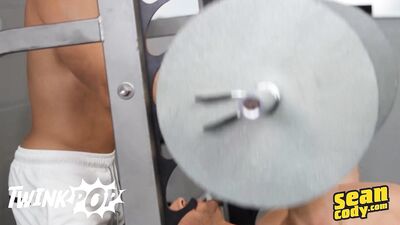 GOLDEN ROD - As Jack Lifts Weights in the Gym, He Seduces Ryans Muscular Body with a Deep Kiss