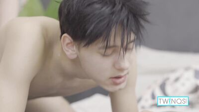 Exploring Gay Erotica - Logan Gets Fingered by Michael While He Cums on His Butt Hole!