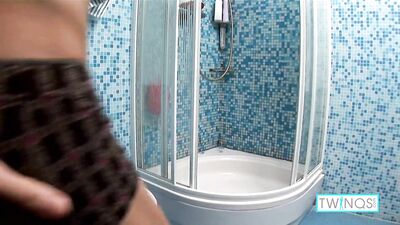 Handsome and Soaking, Kevin Takes Control of His Own Pleasure!