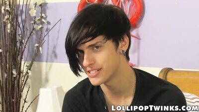 Tickling, fisting and bondage with the perfect muscle men.