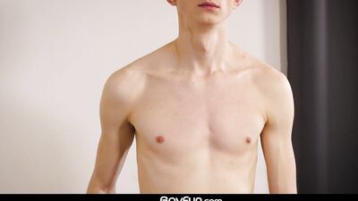 "One-Handed Adventure in Kiev: A Ukrainian Hustlers Self-Pleasure Session"