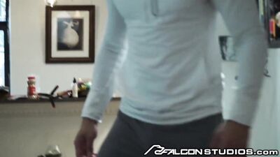 Raw Sex With A German Bodybuilder As His Lover Discovers The Deed