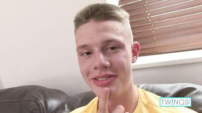 Sexy Gym Junkie Pumps Up His Thunderous Stick With Tiny Little Helper!