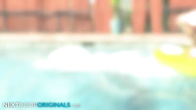 Lifeguard Lifesaver - Hunky Lifesaving Savior Takes A Hot Wet Ride With Strange Dude