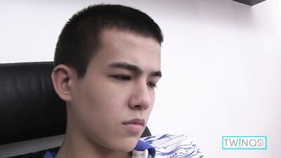 Lanky Lover Xander Pulls Out His Cock and Jerks Off With Gusto!