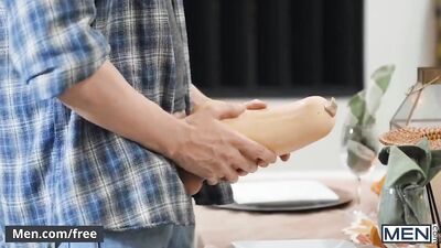 The Best Thanksgiving Ever – Four Hot Guys Get Together For A Steamy Gay Orgy