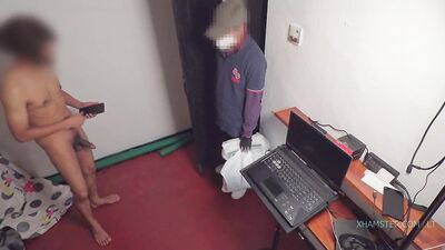 Gentlemanly package carrier