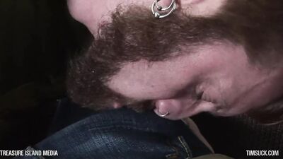 Jake Deckards hung beef stallion throbs in a three-way with two eager cocksmen