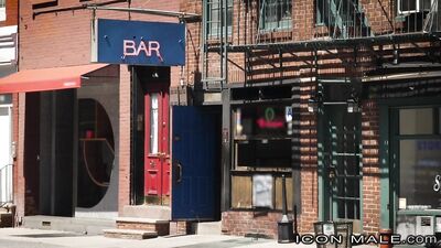 Hunky Heroes, Meet the New Boy