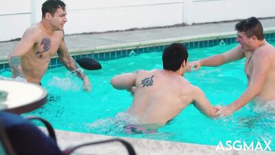 Straight Athlete Jack Johnson Gets Double Penetrated by Randy Roomie