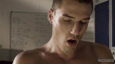 Office Romance with a Cum-fusion Ending