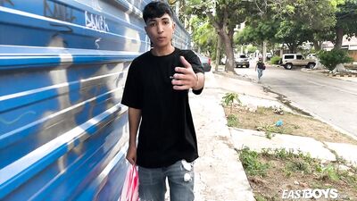 Handjobs with a Twist! A Special Audition with Nick Boyka