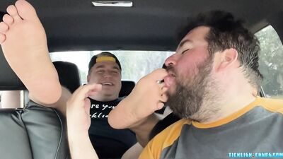 Bear-sized Nemo enthusiastically pleasures his buddies’ feet and toes with his tongue