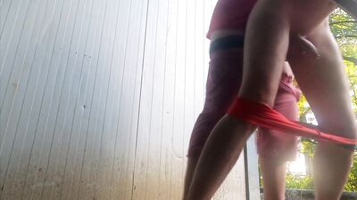 Gay Sex in Public Park with Tall and Well-Endowed Snauwflake Ending with an Unprotected Blowjob