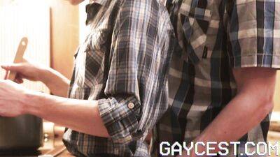 Hot Stepbrothers, Gone Wild!